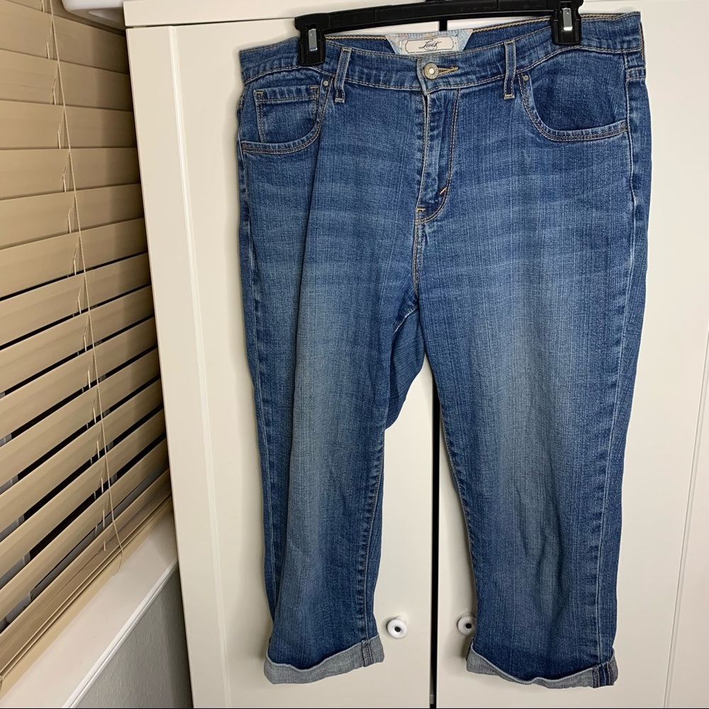 Women’s Levi’s Cuffed Crop Jeans